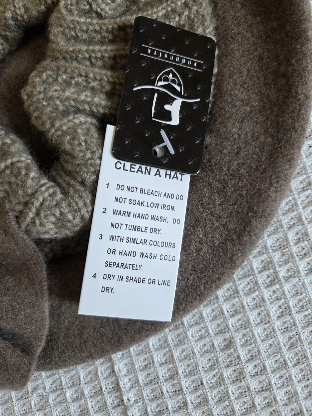 Wool Bow Beret in Taupe